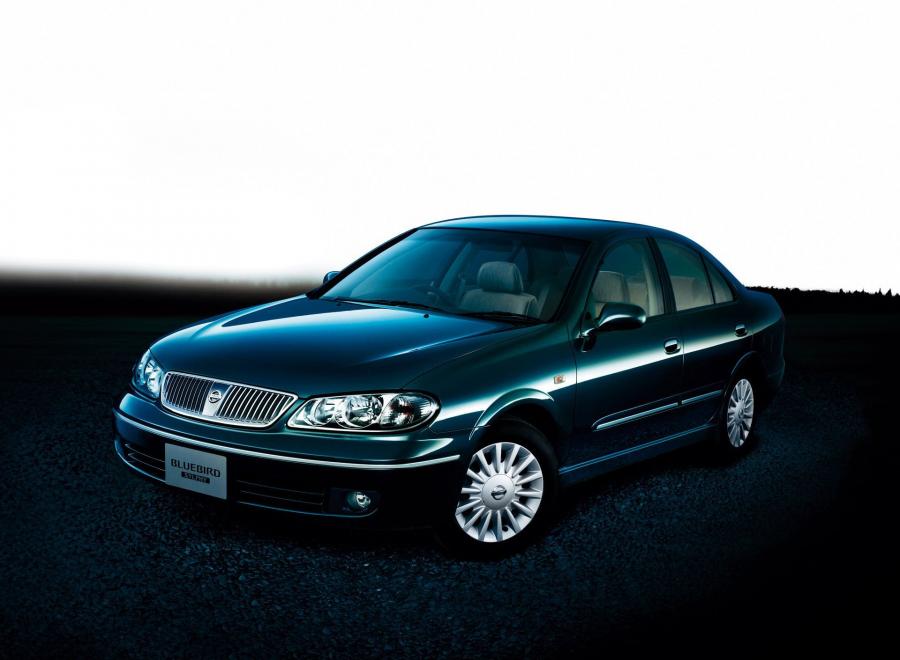  Nissan Bluebird Sylphy 2003 года  (фото 4 из 4)